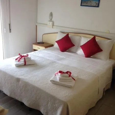 Hotel Carol